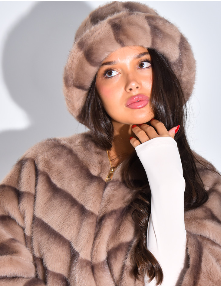 Short faux fur coat with hood