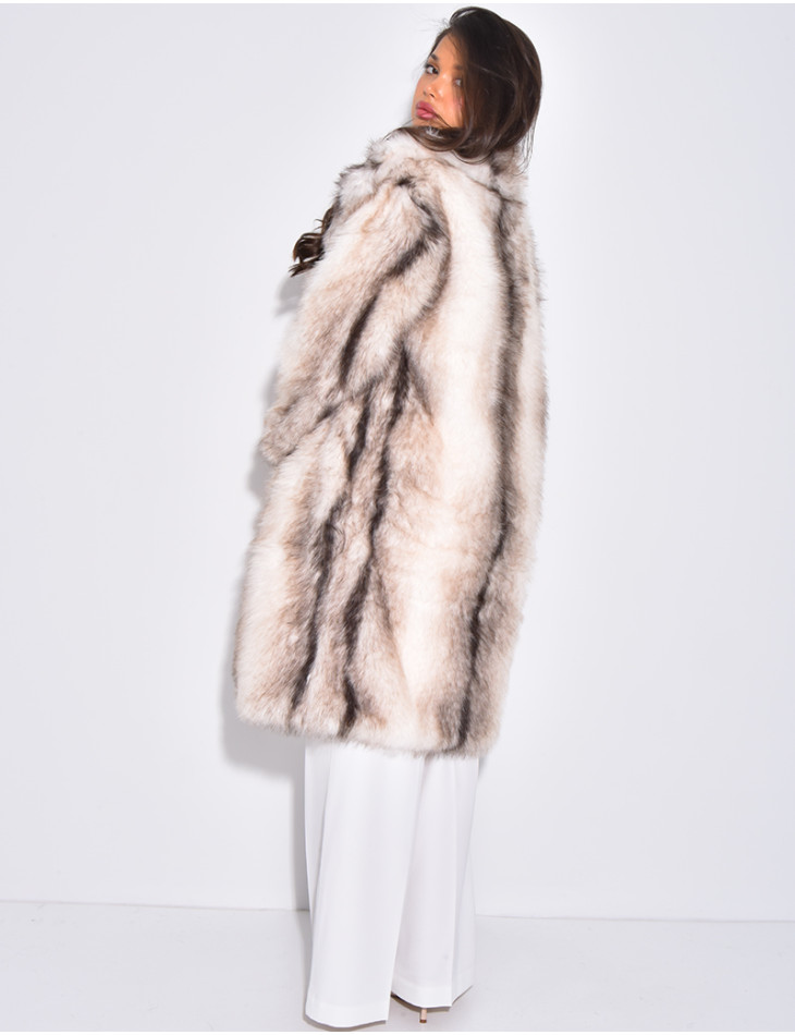 Langer Oversize-Mantel aus Kunstfell
