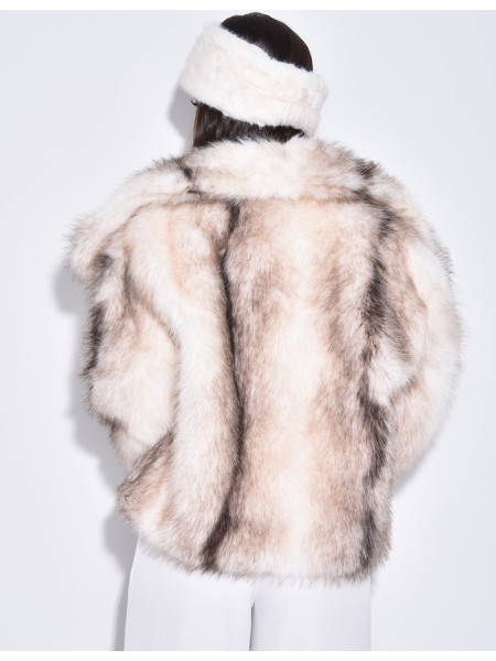 Short faux fur jacket with turn-down collar