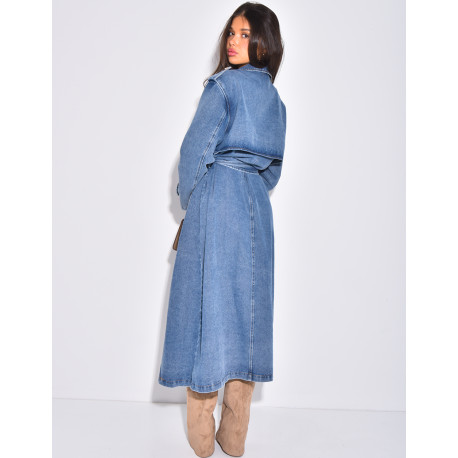 Sehr langer Jeans-Trenchcoat mit Gürtel