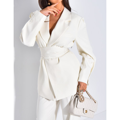 Oversized blazer with wide belt and visible buttons