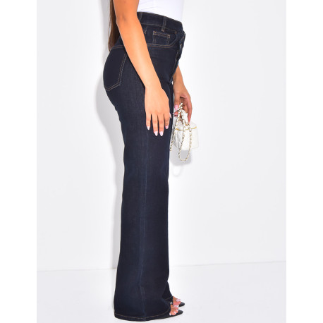Jeans coupe droite stretchy à boutonnière croisée