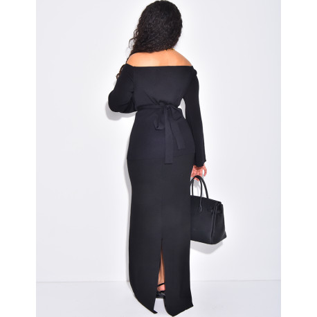 2-piece set with long skirt and off-the-shoulder top with tie fastening