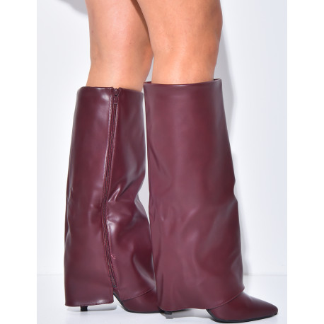 Bottes en similicuir à talons aiguille et rabat