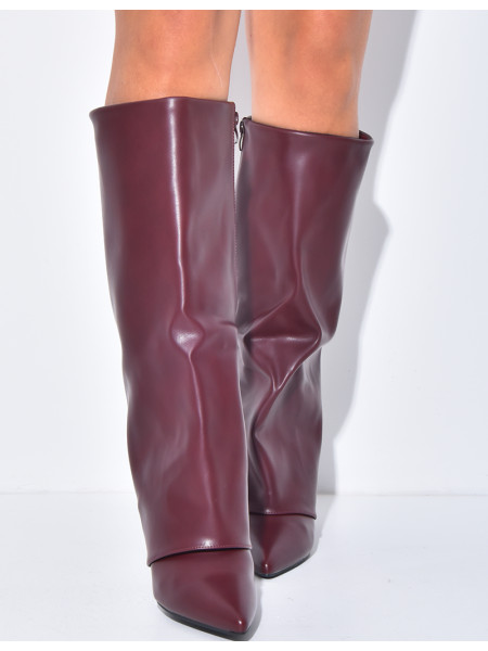 Bottes en similicuir à talons aiguille et rabat