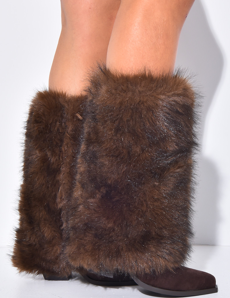 Stiefel im Cowboy-Stil aus...