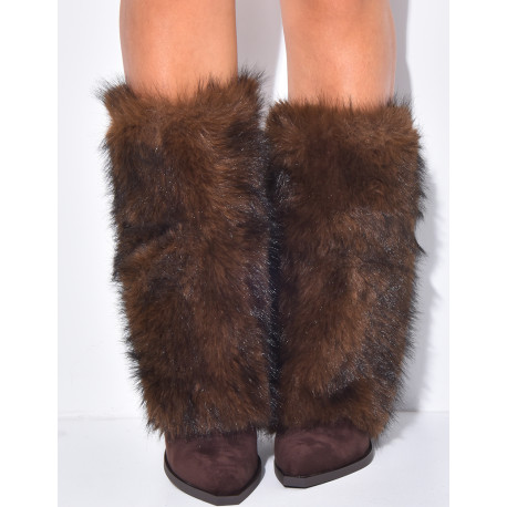 Suede-effect cowboy boots with square heels and faux fur cuffs