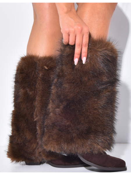 Suede-effect cowboy boots with square heels and faux fur cuffs