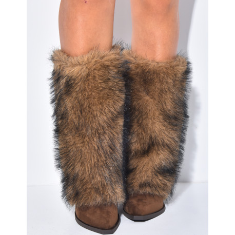 Stiefel im Cowboy-Stil aus Wildlederimitat mit Blockabsatz und Kunstfellbesatz