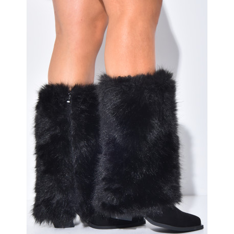 Bottes en suédine style santiag à talons carré et rabat en fausse fourrure