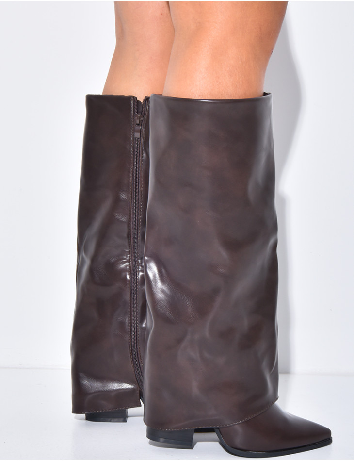 Bottes en similicuir style santiag à talons carré et rabat