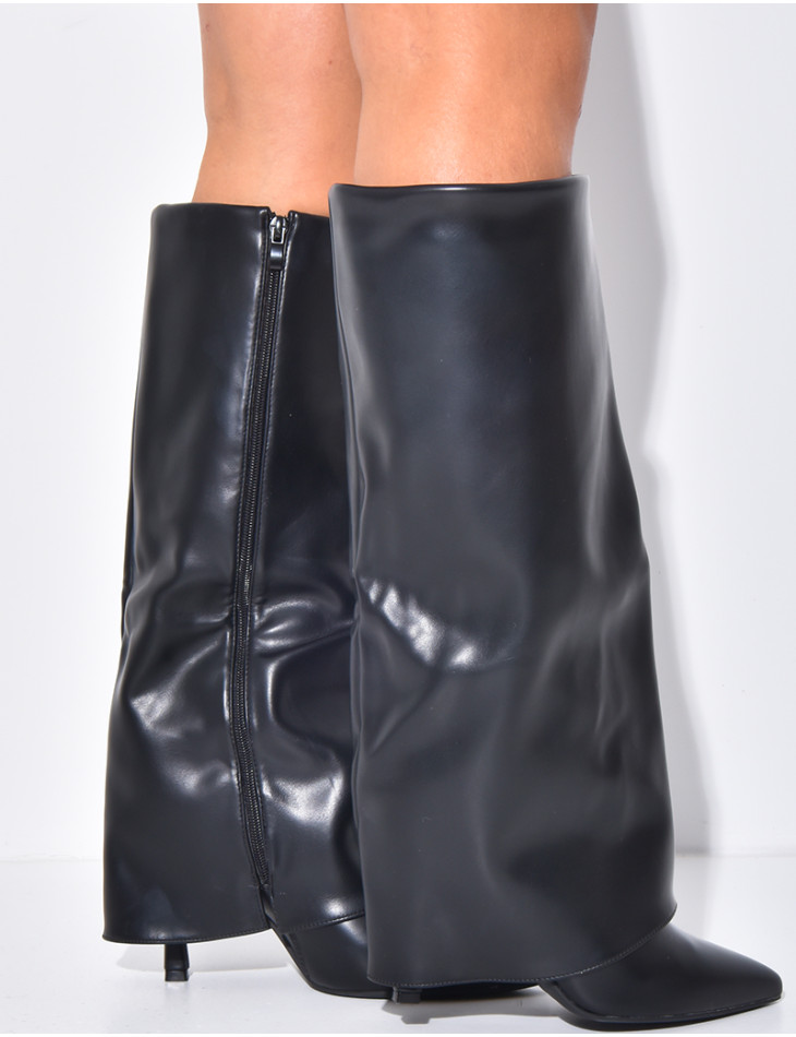 Bottes en similicuir à talons aiguille et rabat