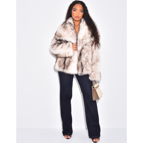Short faux fur jacket with turn-down collar