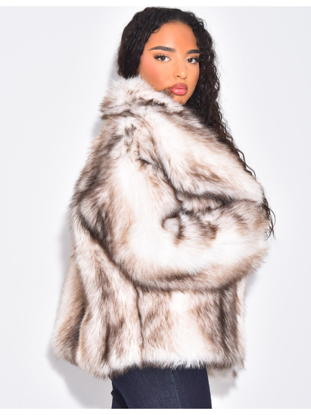 Short faux fur jacket with turn-down collar