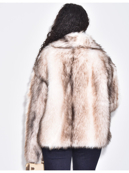Short faux fur jacket with turn-down collar