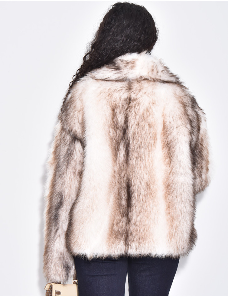 Short faux fur jacket with turn-down collar