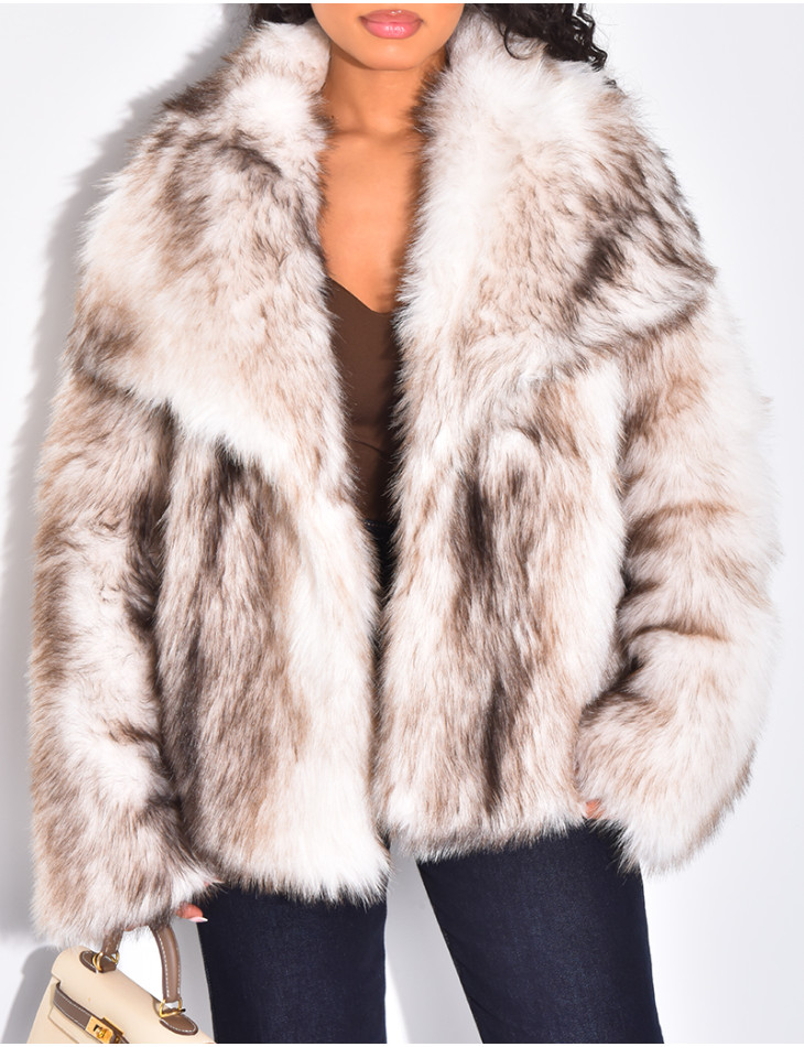Short faux fur jacket with turn-down collar