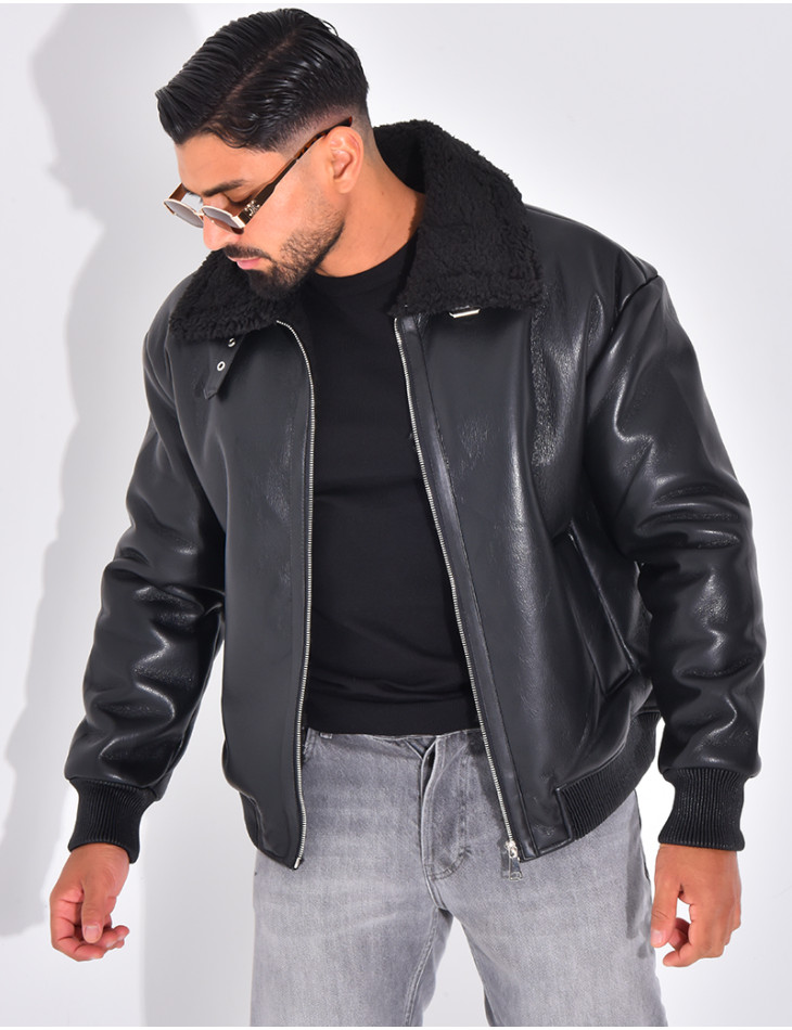 Veste en similicuir avec fourrure au col