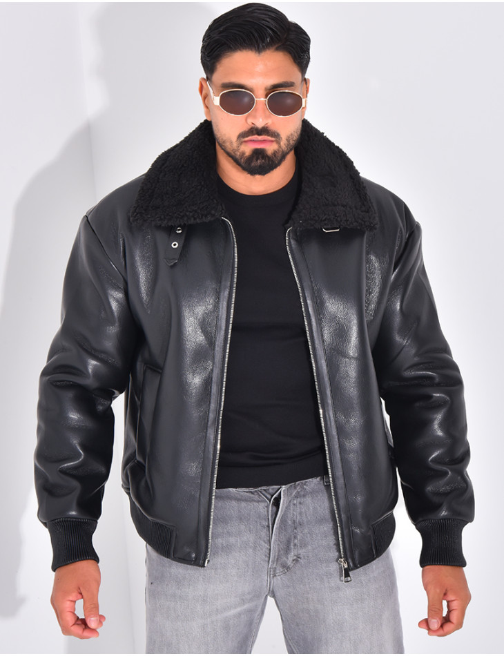 Veste en similicuir avec fourrure au col
