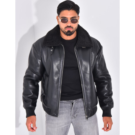 Veste en similicuir avec fourrure au col