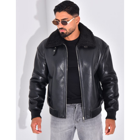 Veste en similicuir avec fourrure au col
