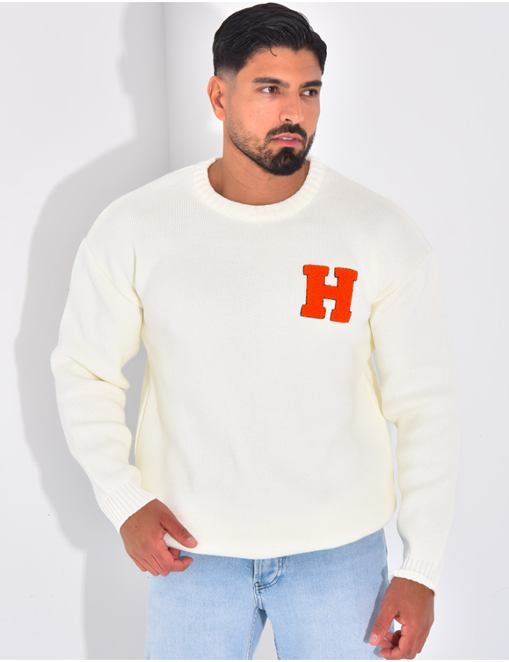 Pull épais avec la lettre H