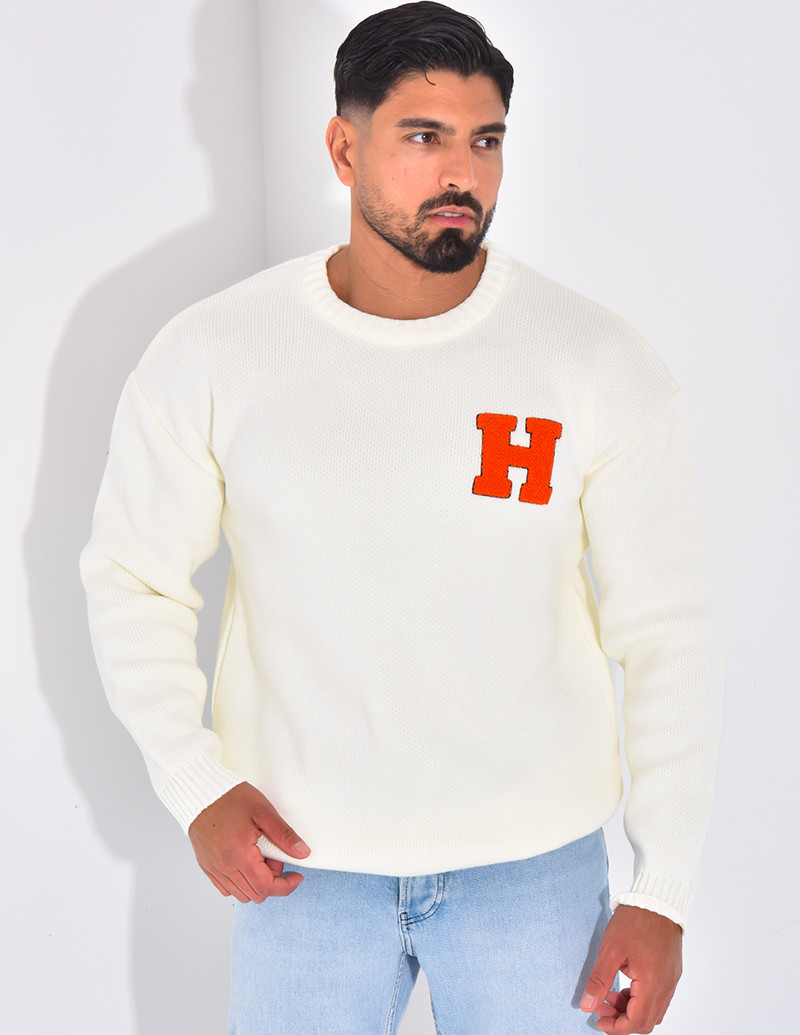 Pull épais avec la lettre H