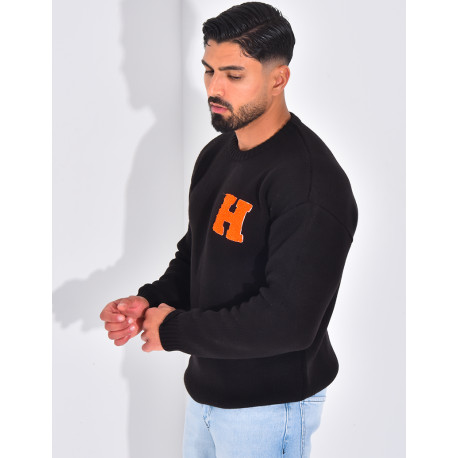 Pull épais avec la lettre H