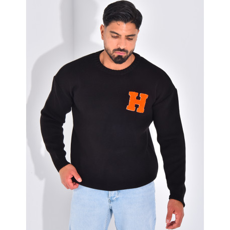 Pull épais avec la lettre H