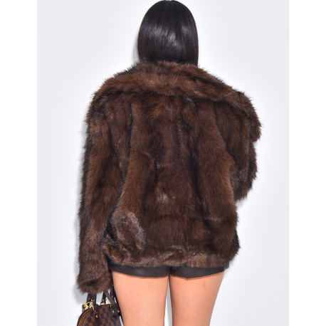 Veste courte en fausse fourrure à col rabattu