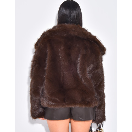 Veste courte en fausse fourrure à col rabattu