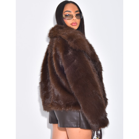 Veste courte en fausse fourrure à col rabattu