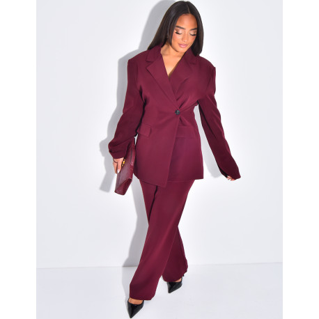 2-piece set with fitted or oversized blazer and straight-leg trousers