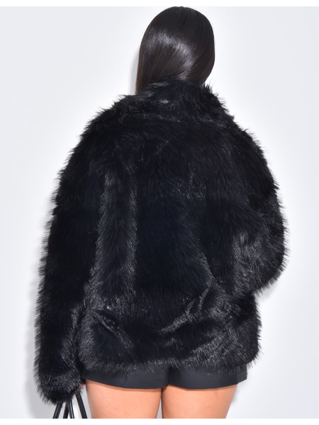Veste courte en fausse fourrure à col rabattu