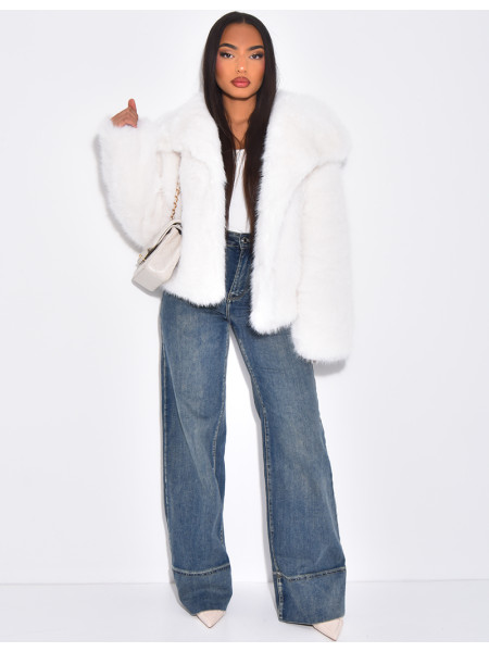 Short faux fur jacket with turn-down collar