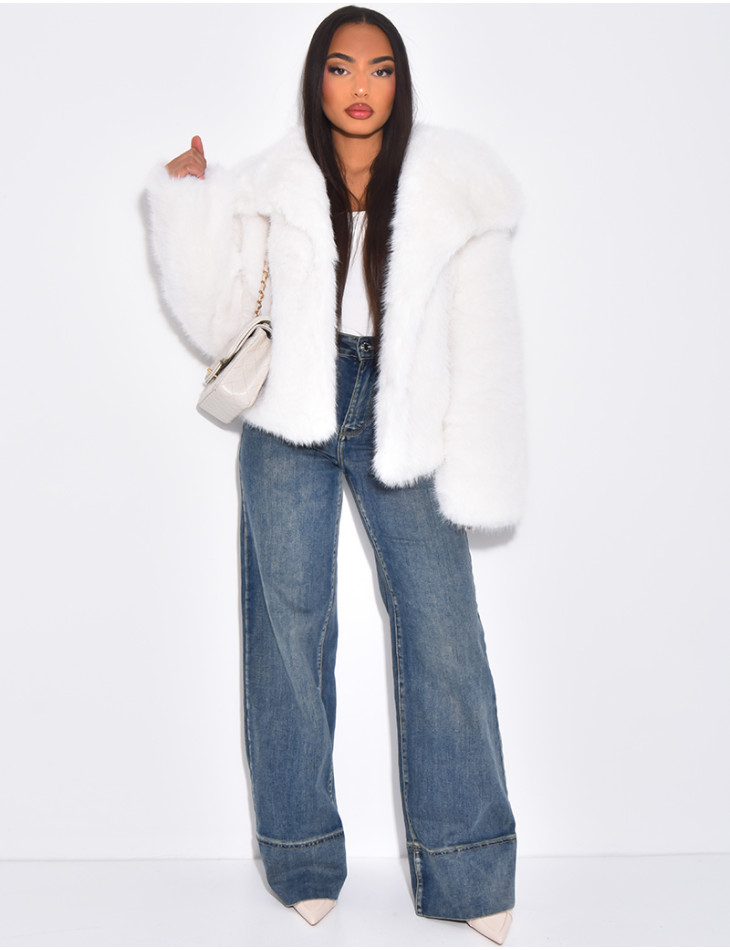 Short faux fur jacket with turn-down collar