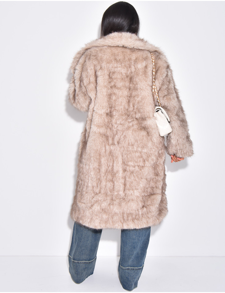 Manteau mi-long en fausse fourrure