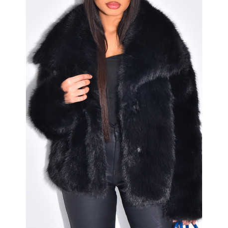 Kurze Kunstfelljacke mit Umlegekragen