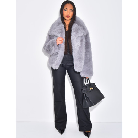 Short faux fur jacket with turn-down collar