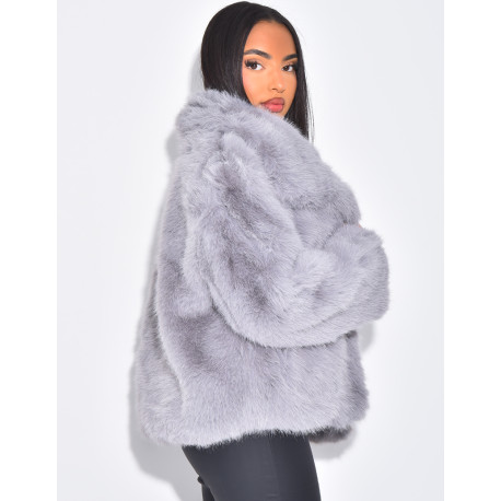 Short faux fur jacket with turn-down collar