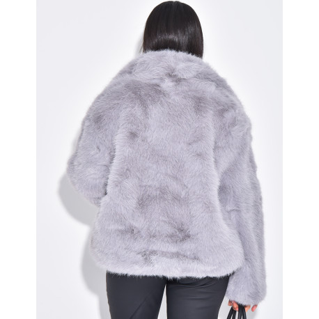 Short faux fur jacket with turn-down collar
