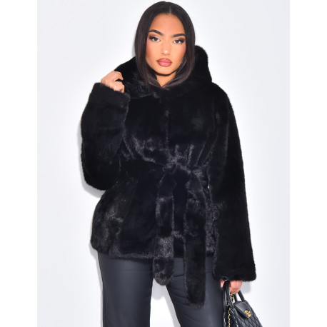 Short faux fur coat with belt and hood