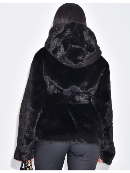 Short faux fur coat with belt and hood