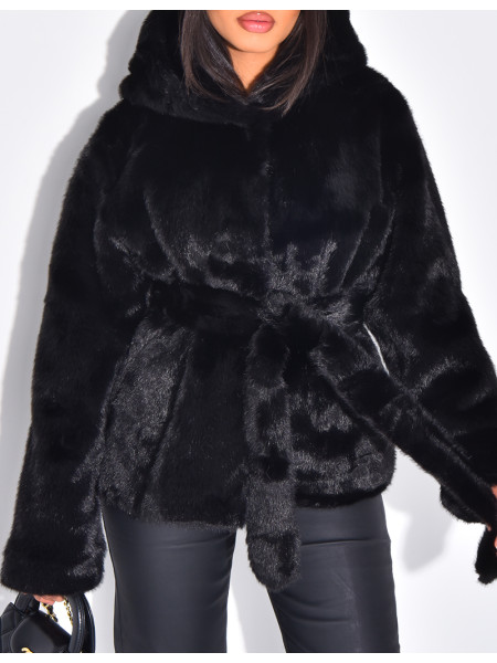 Short faux fur coat with belt and hood