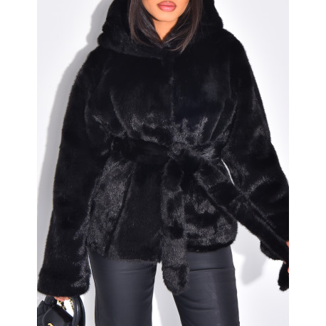 Short faux fur coat with belt and hood
