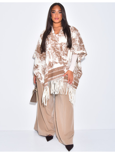 Wool shawl with patterns & fringes