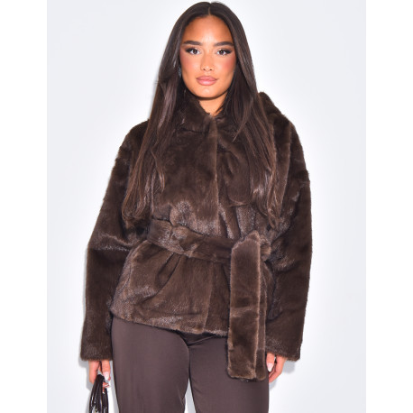 Short faux fur coat with belt and hood