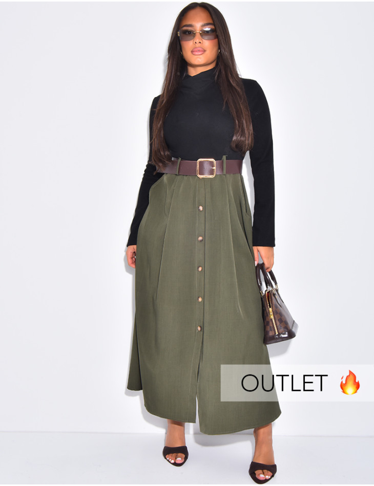 Langes Kleid aus zwei Materialien mit Gürtel