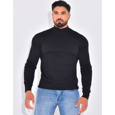 Pull fin à petit col