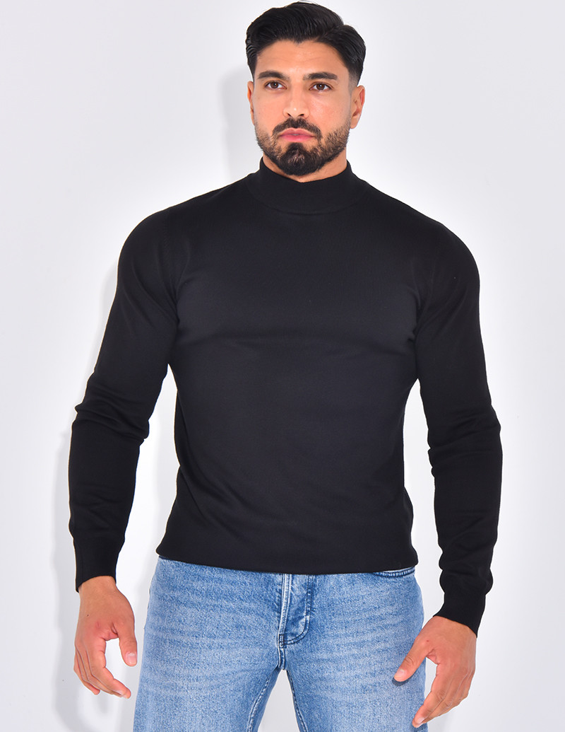 Pull fin à petit col